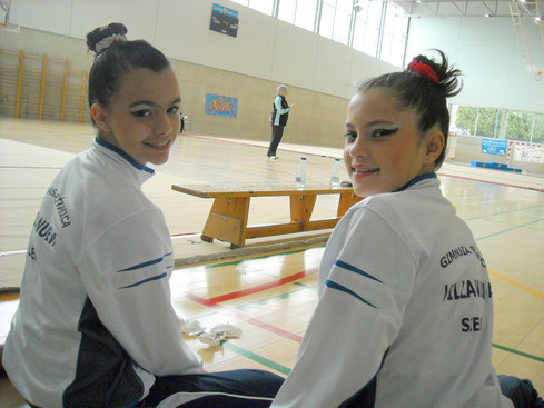 Sonia Mori y Carmen Díaz (Rítmica Villanueva Siero) en el Torneo Nacional Oskitxo de Gimnasia Rítmica 2013 