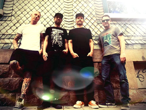 Auch die Punkrock-Combo Glad We Met ist am Sonntag beim Tübinger Benefizkonzert für die betroffenen Bands vom verheerenden Proberaum-Brand am Start. Zwei Tonstudios sind von diesem Unglück ebenfalls betroffen. Foto: Promo 