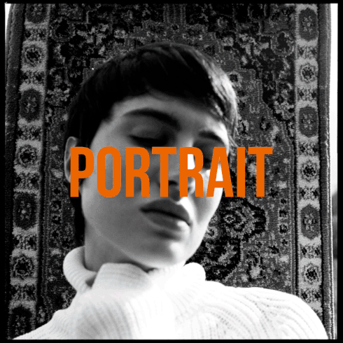 Vivien Liskovsky is a professional portrait photographer based in Paris, France