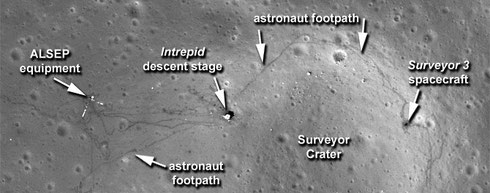 Landeplatz der Apollo 12 (Detail). Veröffentlicht am 06.09.2011. Credit: NASA's Goddard Space Flight Center / Arizona State University (ASU)