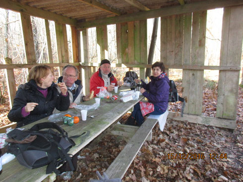 La marche en plein air cela creuse, bon appétit