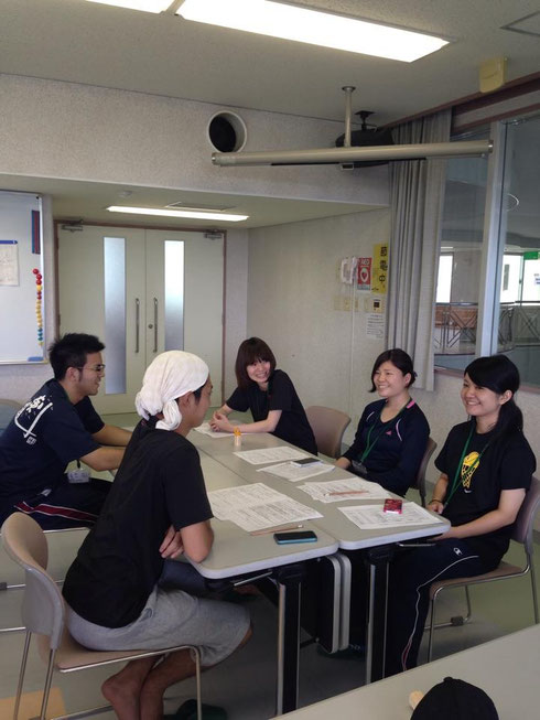 意見共有する参加者