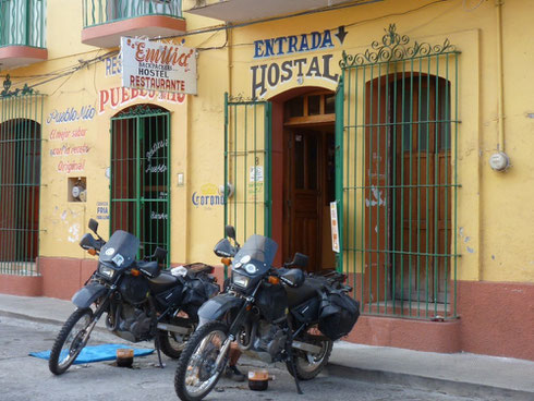 Oil change in front of Hostal Emilia