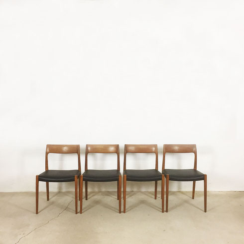 teak chair no. 71 - set of 4 Nils Moller for Moller Models, Denmark | 1960s