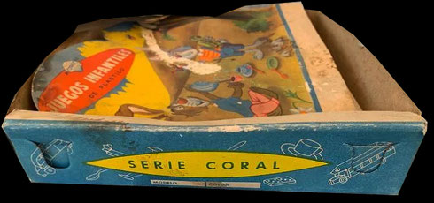 La denominación 'Coral' en una de las series de vajillas de plástico de los años 50.