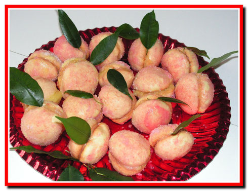 Pesche farcite con crema