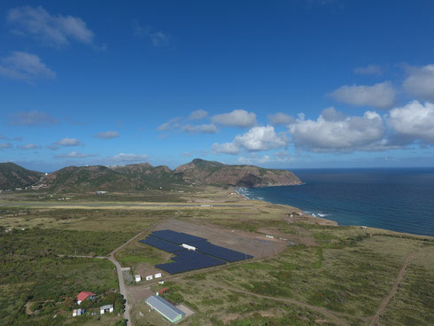 PV-Batterie Diesel Hybrid Anlage auf Sint Eustatius - (c) SMA Sunbelt
