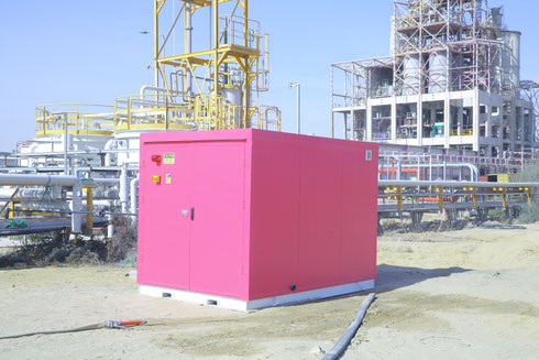 A GenCell containerized fuel cell in the Israeli desert - (c) GenCell