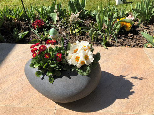 Ostergruß aus dem Garten von Marlene Hajek