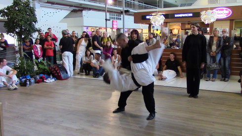 Demo Carrefour Chamnord 05-10-2013