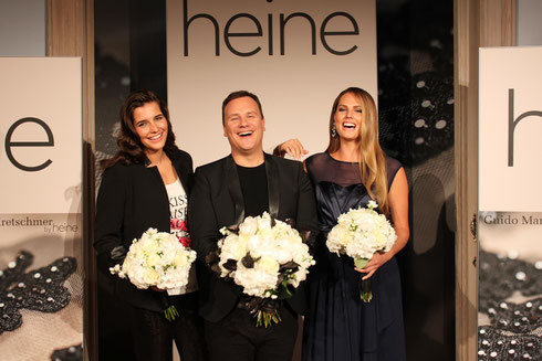 Guido Maria Kretschmer mit seinen Models Veronika Nagyova und Alex Underwood