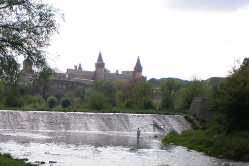 Водопад и Старая крепость в Каменец-Подольском