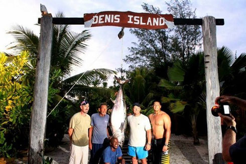 Seychelles fishing Denis Dogtooth Tuna Jan. 2014