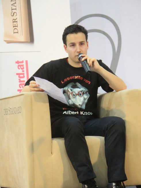 Bernhard Schnederle liest auf der Buch Wien 15 aus seinem Mammutthriller "Mammuts - Lizenz zum Leben"