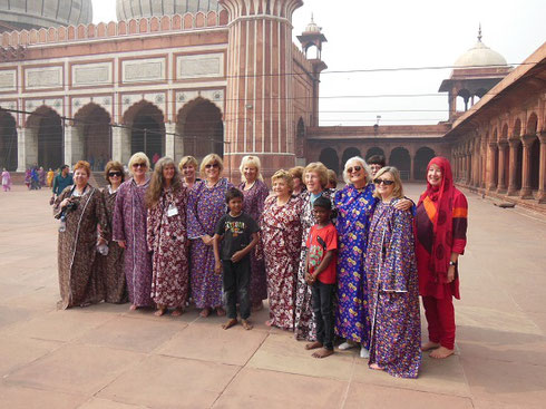 2013 Women in our Group wear robes for modesty at Jama Jasjid Mosque in Delhi