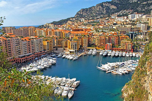 Embark on a Getaway to the Fabulous French Riviera with its Elegant Resorts and Eateries