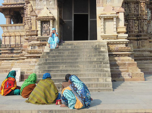 2013 Pilgrims rest before worshipping at Jagdambi Temple in Khujaraho