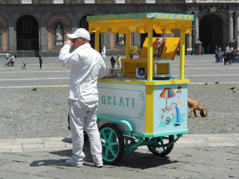 2013 It Was a Hot Afternoon in the Piazza Plebiscito in Naples - Gelato Looked Good