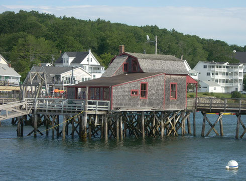Our Hotel at Boothbay Harbor is located at the Footbridge crossing over to the Town