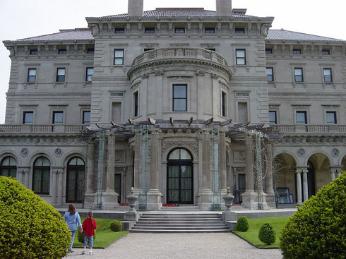 The 70-Room Vanderbilt Mansion was built between 1892-95 by Richard Morris Hunt