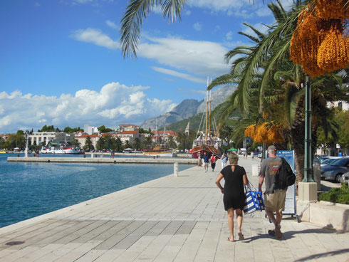 The Shop-Lined Cornice at Makarska is a Great Place to have Lunch with a Glass of Wine