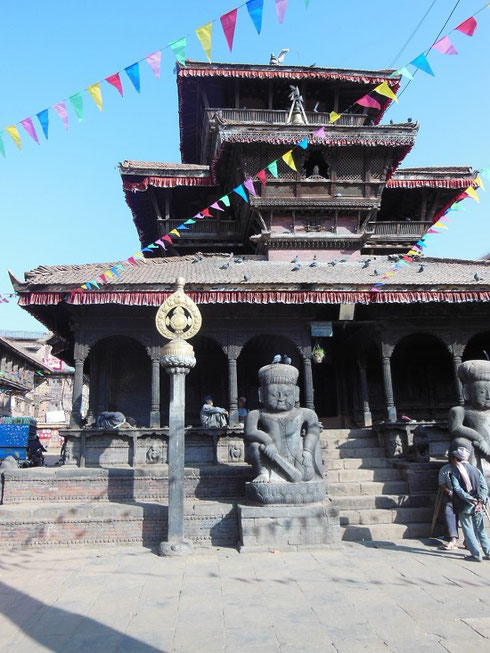 2013 Bhaktapur Dattatraya Temple was built in 1427 using the timber from a single tree