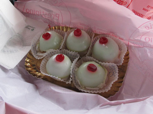 2011 Mimli are Sweets that Commemorate the Breast of Santa Babara once removed