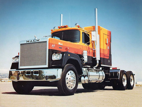 MACK Lkw