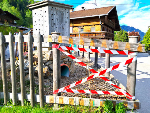Mai 2025: vorübergehende Sperre des Spielplatzls wegen geplanter Sanierungsarbeiten. 