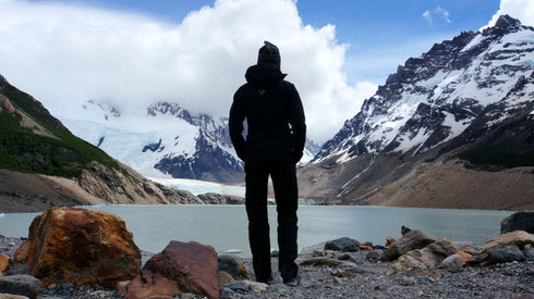 Laguna Torre. Auch wenn der Cerro Torre in den Wolken verschwunden bleibt, ein grandioses Bild.