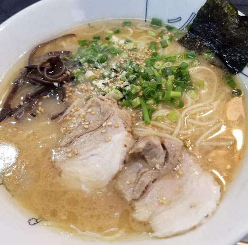 屋台：小金ちゃん、料理：ラーメン