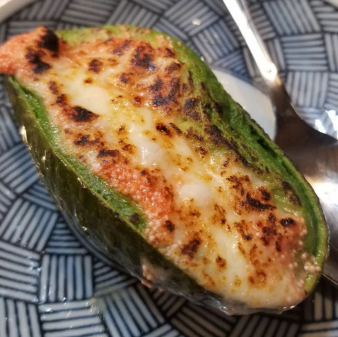 屋台：わっぜか、料理：アボカド明太チーズ焼き