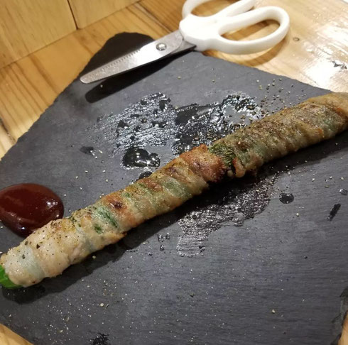 屋台：長浜のひろし、料理：シェアまき