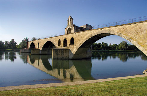 圣贝内泽桥（Pont St-benezet）