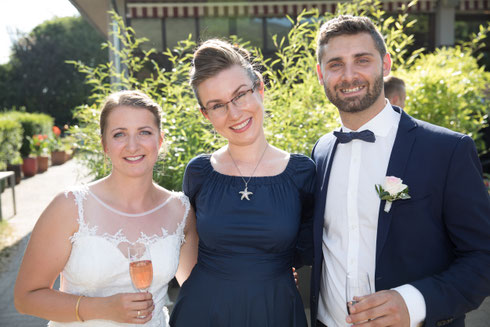Traurednerin Stella Grammling bei einer wunderschönen Hochzeit im Moods in Heidelberg - Foto: Konrad Gös, Heidelfoto.