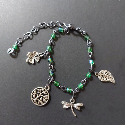 Bracelet facettes de Bohème vertes trèfle arbre vie fait main l' Arche de Jessica