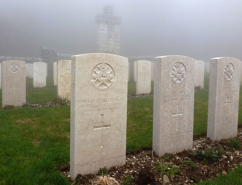 La tomba del capitano Edward Brittain nel cimitero militare inglese di Granezze ad Asiago