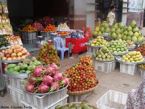 Etal de fruits à Hô-Chi-Minh Ville