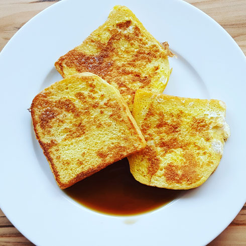 Frenchtoast mit Ahornsirup