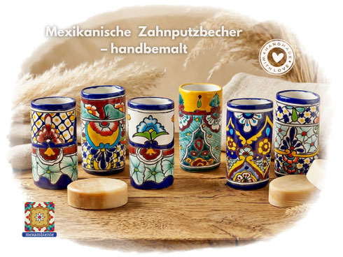 Handbemalter Zahnputzbecher aus mexikanischer Keramik im Talavera Stil