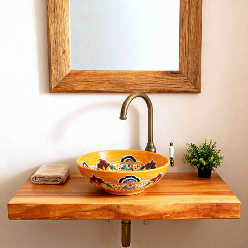 Gäste-WC Holzwaschtisch mit Mexiko Waschbecken klein rund mit talavera Muster PUEBLA