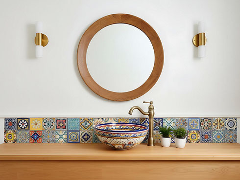 Bad im mexikanischen Stil mit MAYA-Waschbecken und Talavera-Fliesen