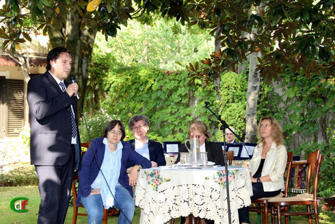 Il sindaco di Agliè e il tavolo della giuria (foto Cesare Dellafiore)
