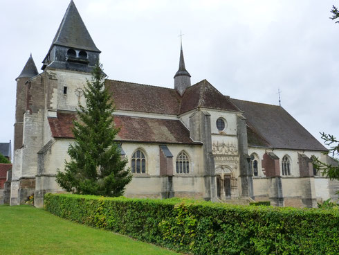 venez visiter les églises de l'Aube, collégiale à Villemaur,la mise au tombeau de l'église de  Chaource