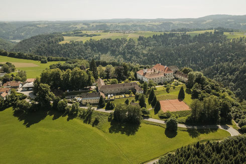 Sandra And Nicolas Vintage Wedding At Schloss Altenhof From