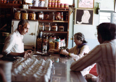 Mani Irani shopping at the canteen with David Fenster observing-- Courtesy of Susan White