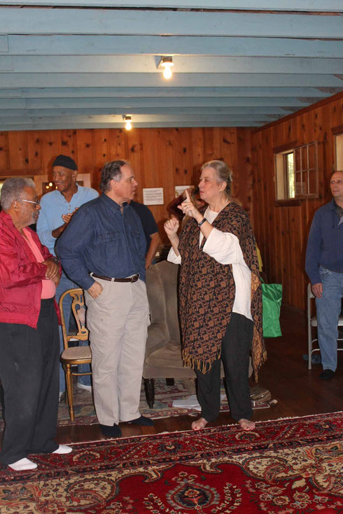 The Barn, Myrtle Beach Center ; Wendy making a point to Buz, Jerry Edwards is looking on (R) & Steve Sakellarios (L)