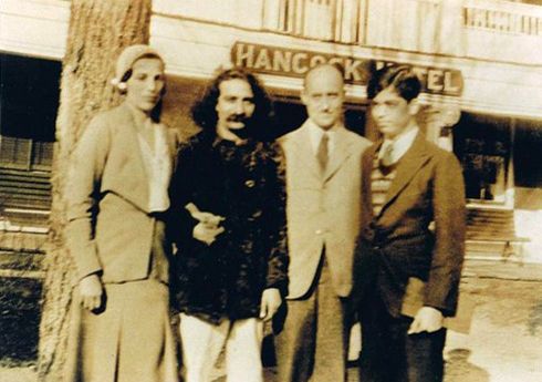 (L-R) Cath, Meher Baba, Meredith Starr and Agha Ali outside the Hancock Hotel, Hancock, New Hamphsire,USA