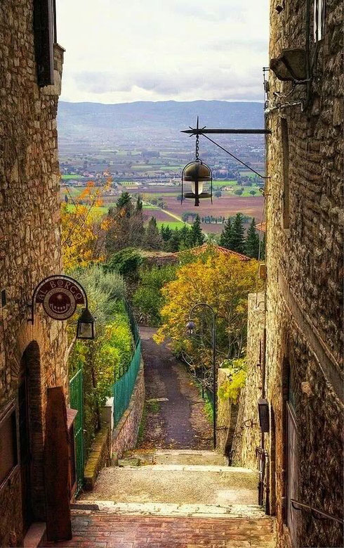 Lanterns, Assisi