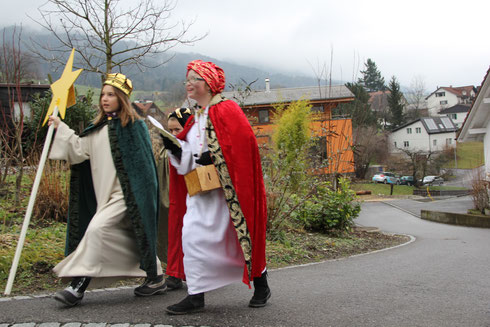 Sternsinger unterwegs in Lüchingen